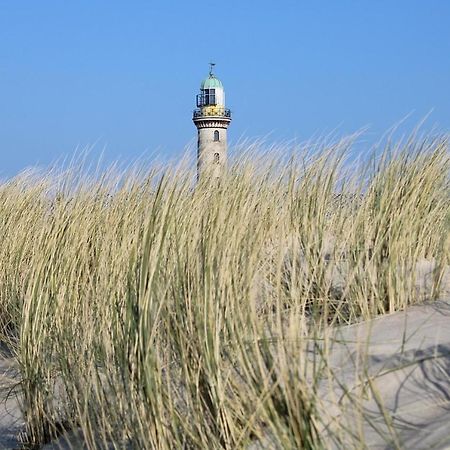 Ferienwohnung Achtern Diek, Inklusive Strandkorb Und Stellplatz Rostock Exterior photo