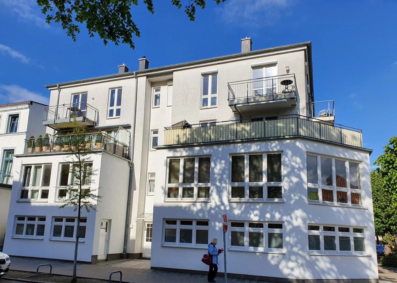 Ferienwohnung Achtern Diek, Inklusive Strandkorb Und Stellplatz Rostock Exterior photo